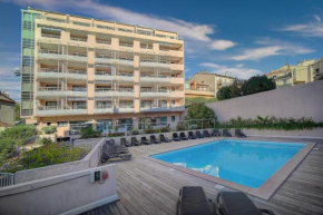 IMMOGROOM - 2 min from the beaches - AC- Swimming pool